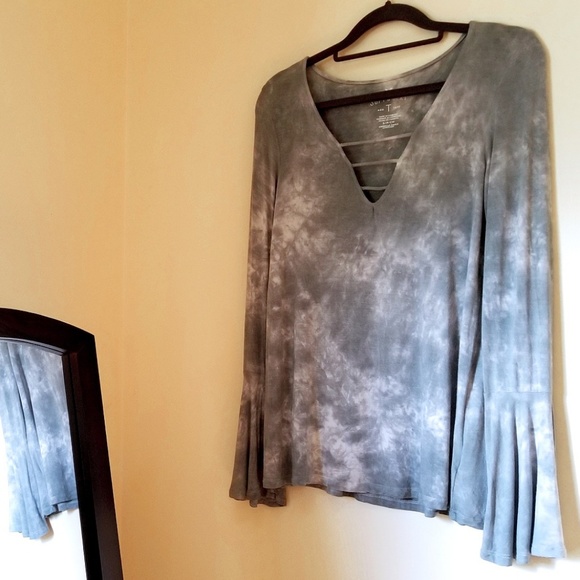 American Eagle Outfitters Tops - AEO Soft & Sexy Tie-Dye Long Bell-Sleeved Top